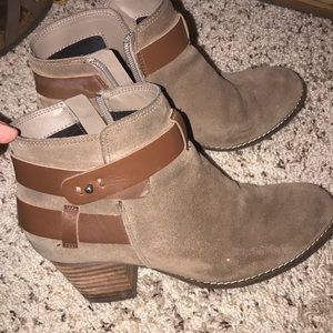 Dolce Vita Size 6 Ankle Boot